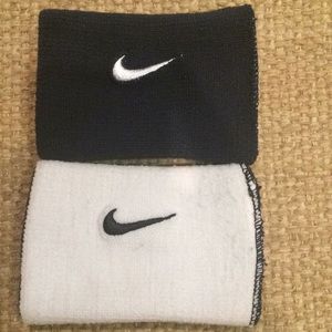 Dri-FIT Doublewide Reversible Wristbands